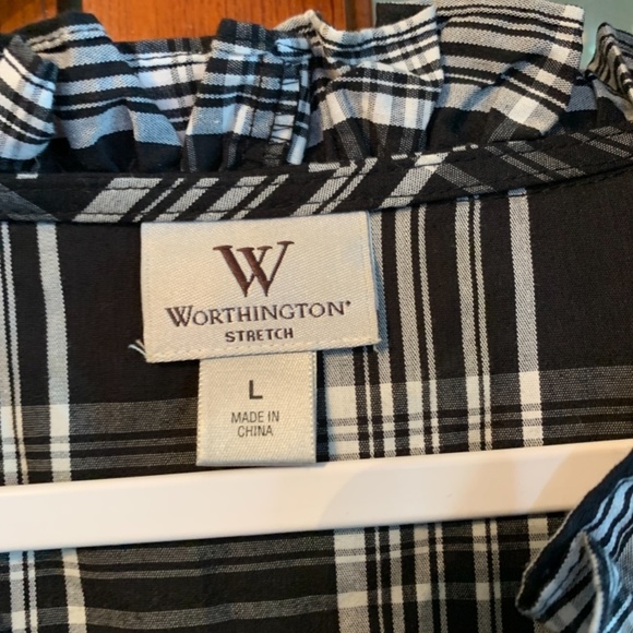 Worthingtom stretch ruffle button down. Worn 3x. Great for the‎ holidays. - Picture 2 of 4